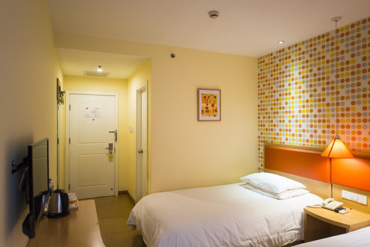 Home Inn Shanghai Century Park Exterior photo