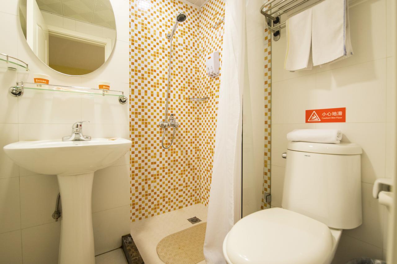 Home Inn Shanghai Century Park Exterior photo